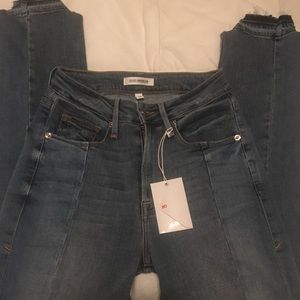 Good American jeans K Kardashian